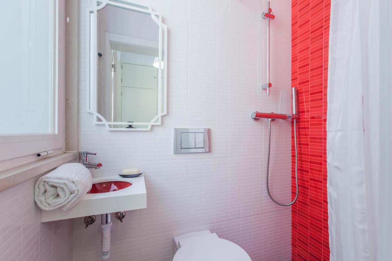 Renovated Apart With Private Courtyard, By Timecooler ลิสบอน ภายนอก รูปภาพ