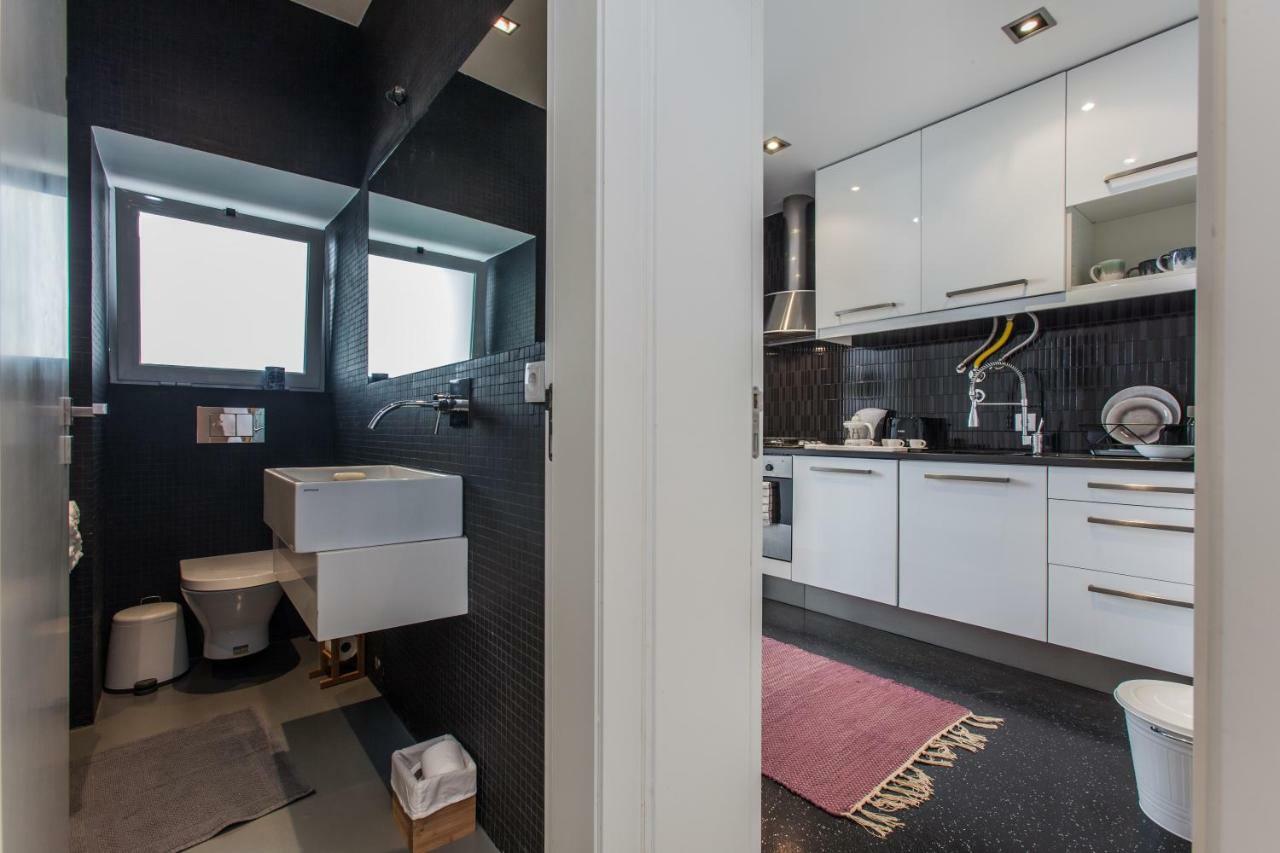 Renovated Apart With Private Courtyard, By Timecooler ลิสบอน ภายนอก รูปภาพ
